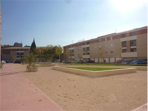 parking à la location -   84000  AVIGNON, surface 12 m2 location parking - UBI458457308